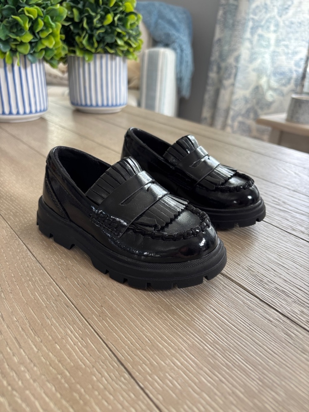 Zara Black Patent Kids Loafers with Kiltie Fringe and Lug Sole